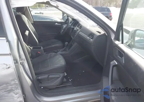 2021 Volkswagen Tiguan 2.0T Se/2.0T Se R-Line Black/2.0T Sel z USA, uszkodzony, nr VIN 3VV2B7AX7MM076942